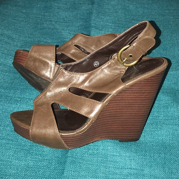 FINAL PRICE⬇️Brown platform wedge - size 10 - Picture 4 of 6